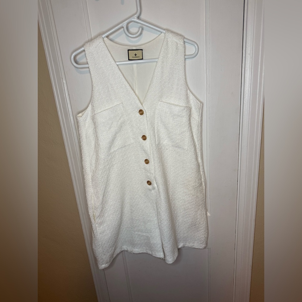 Tuckernuck White Button-Front Sleeveless Romper - Picture 2 of 8